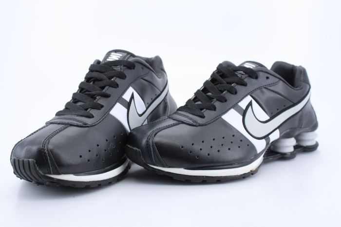 Nike Shox R4CL Black White Shoes