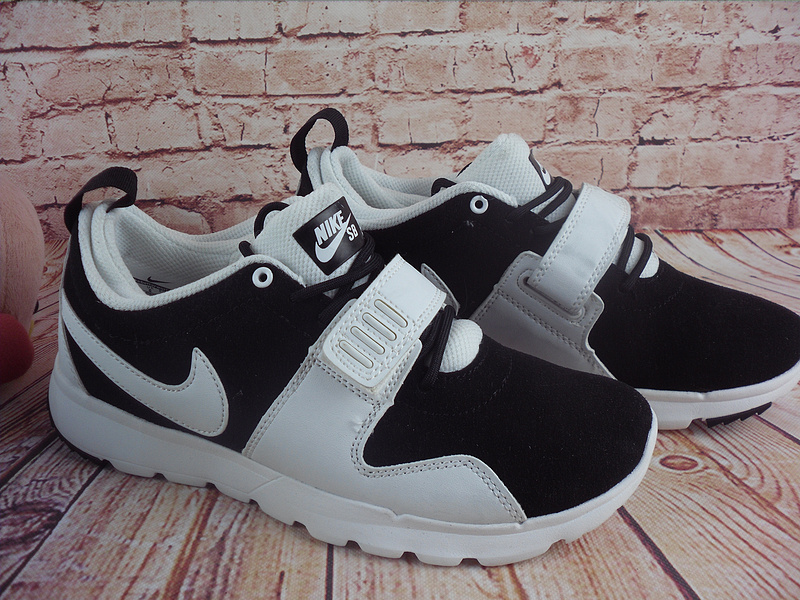 Nike Trainerendorl White Black Shoes